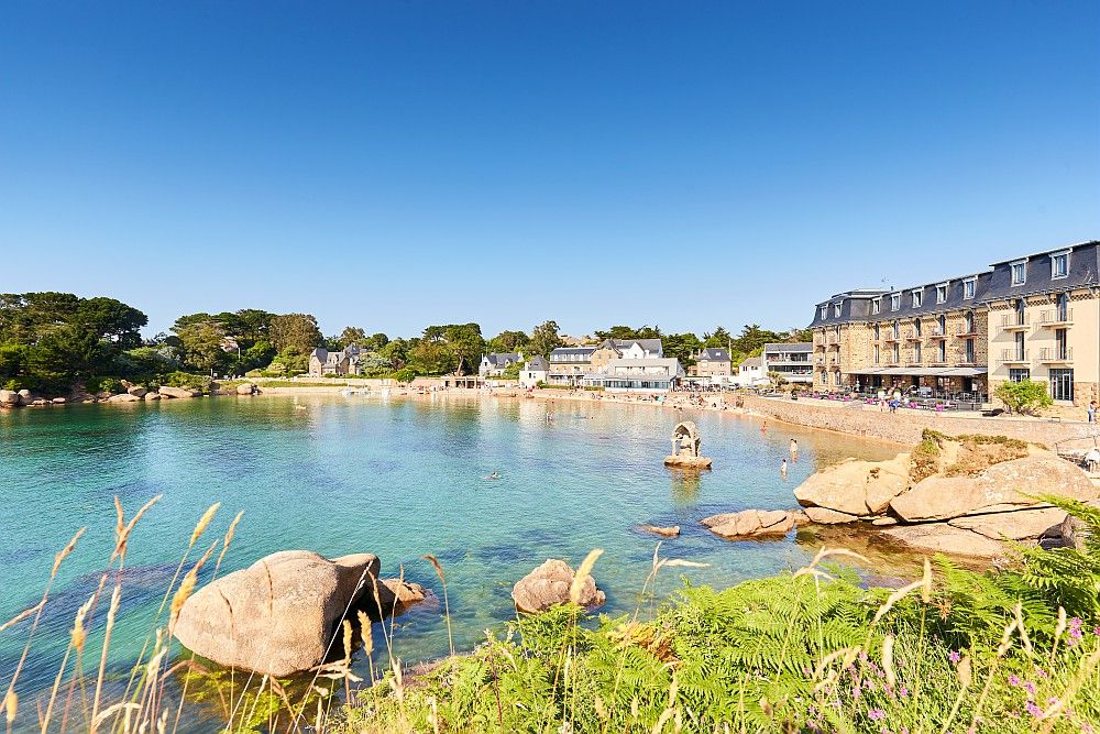Les plus belles balades de la côte de Granit Rose