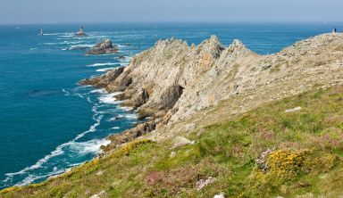 La pointe du Raz et l'île de Sein
